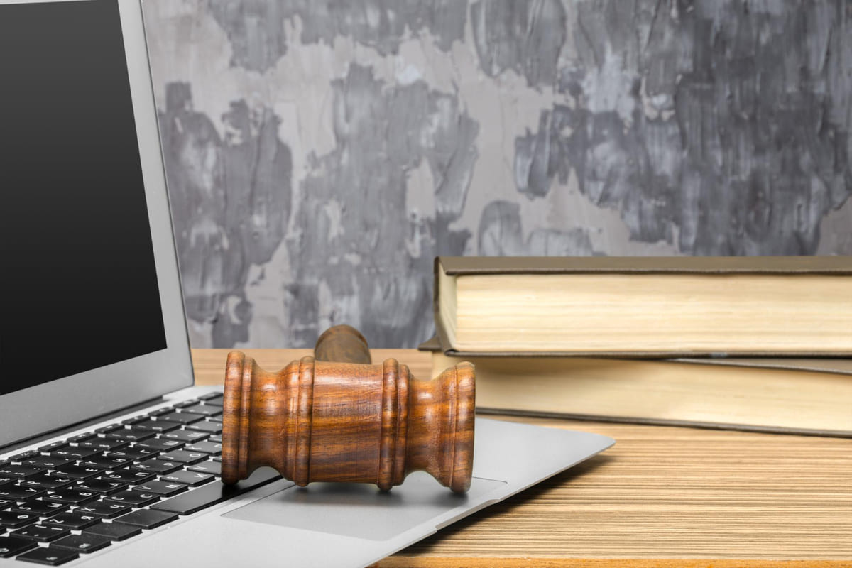Leia mais sobre o artigo Software para advogados: veja 5 dicas importantes para escolher o ideal